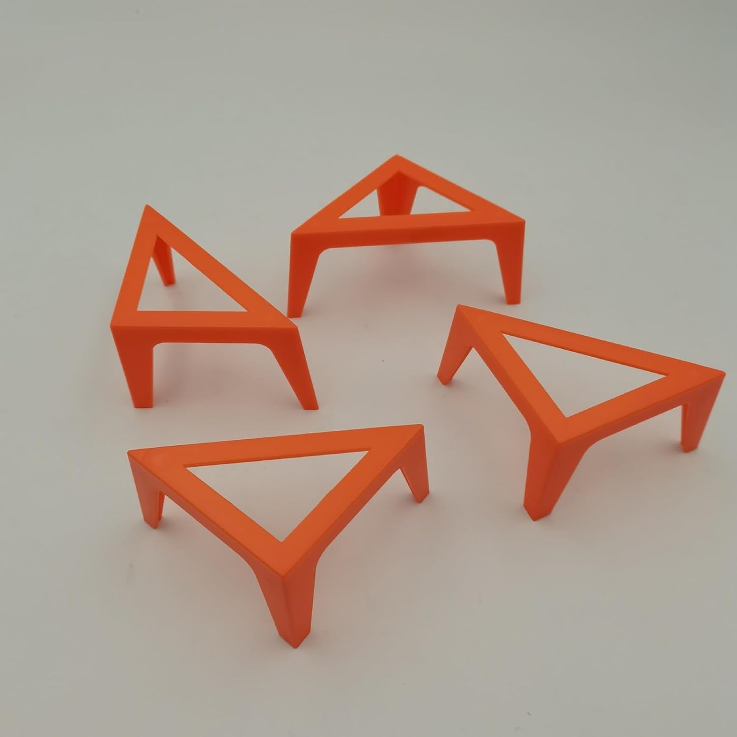 4PCS Plastic Canvas Stands for Fluid Acrylic Pouring Paints - Red