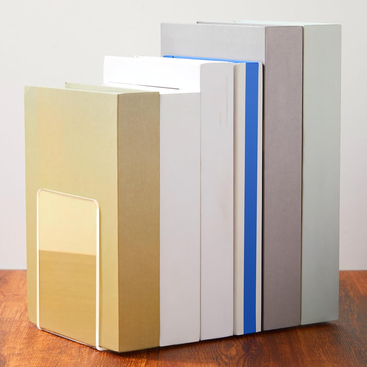 Maitys 32 Pcs Clear Acrylic Book Ends for Shelves