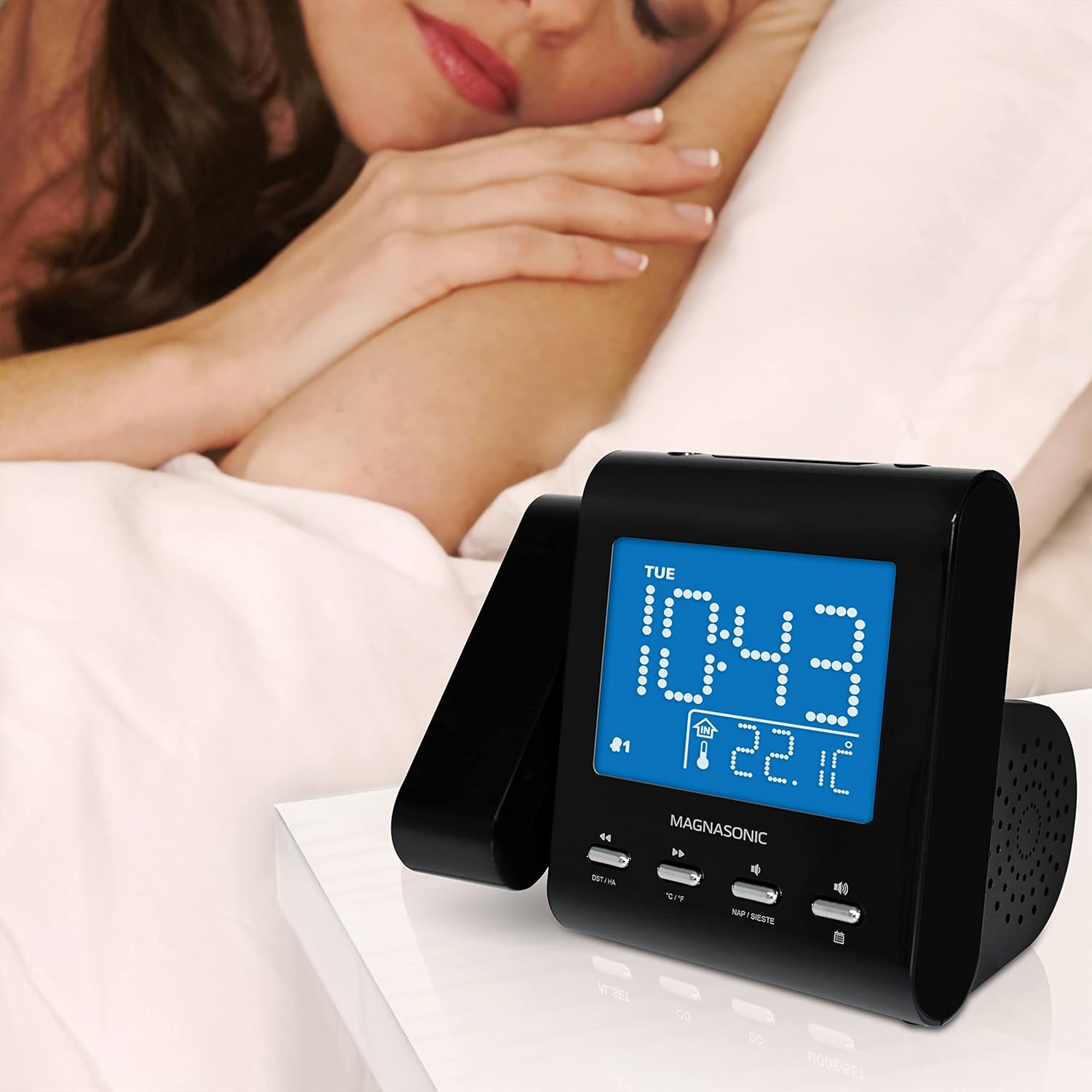 Magnasonic Projection Alarm Clock with AMFM Radio and Battery Backup