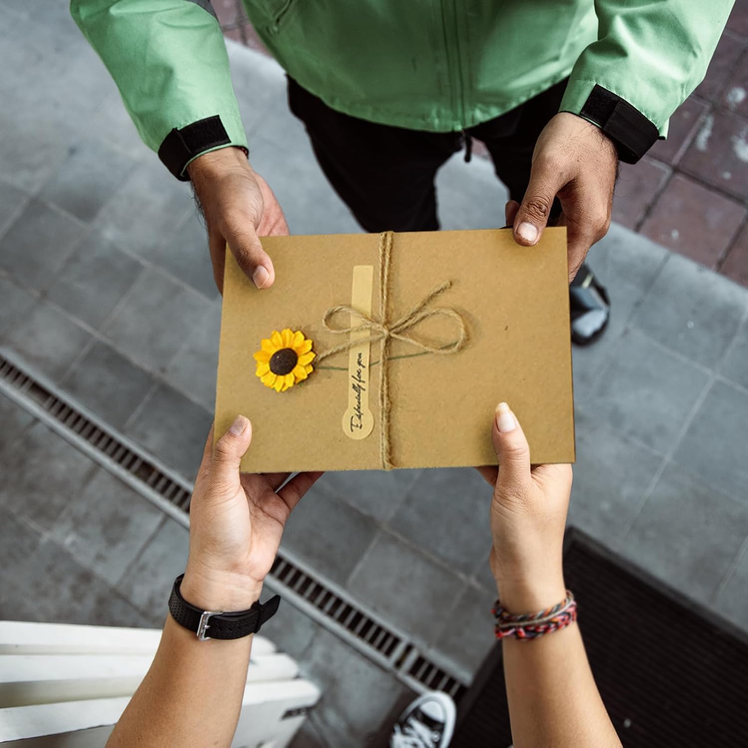 12PCS Dried Flowers Greeting Cards with Blank Card and Brown Envelopes