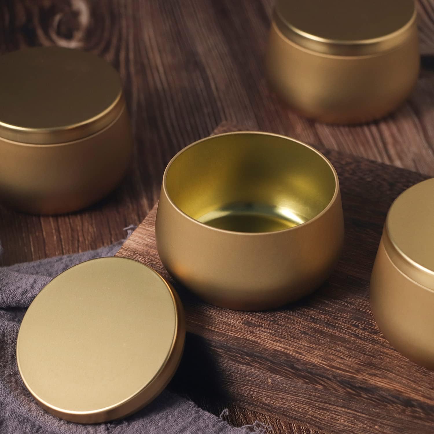 8oz Candle Tins 24 Pieces with Lids Black and Gold